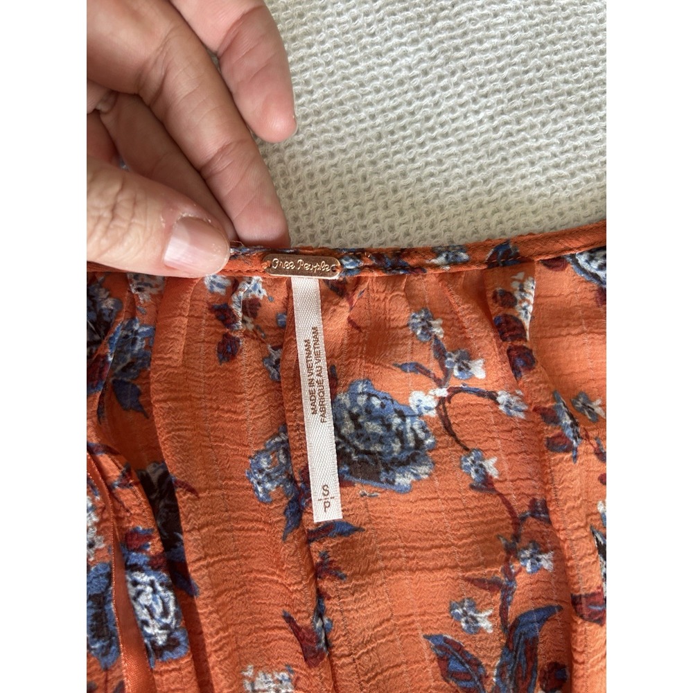 NWT Free People Final Rose Blouse Rust Combo Floral V-Neck Women's Size Small - Picture 4 of 8
